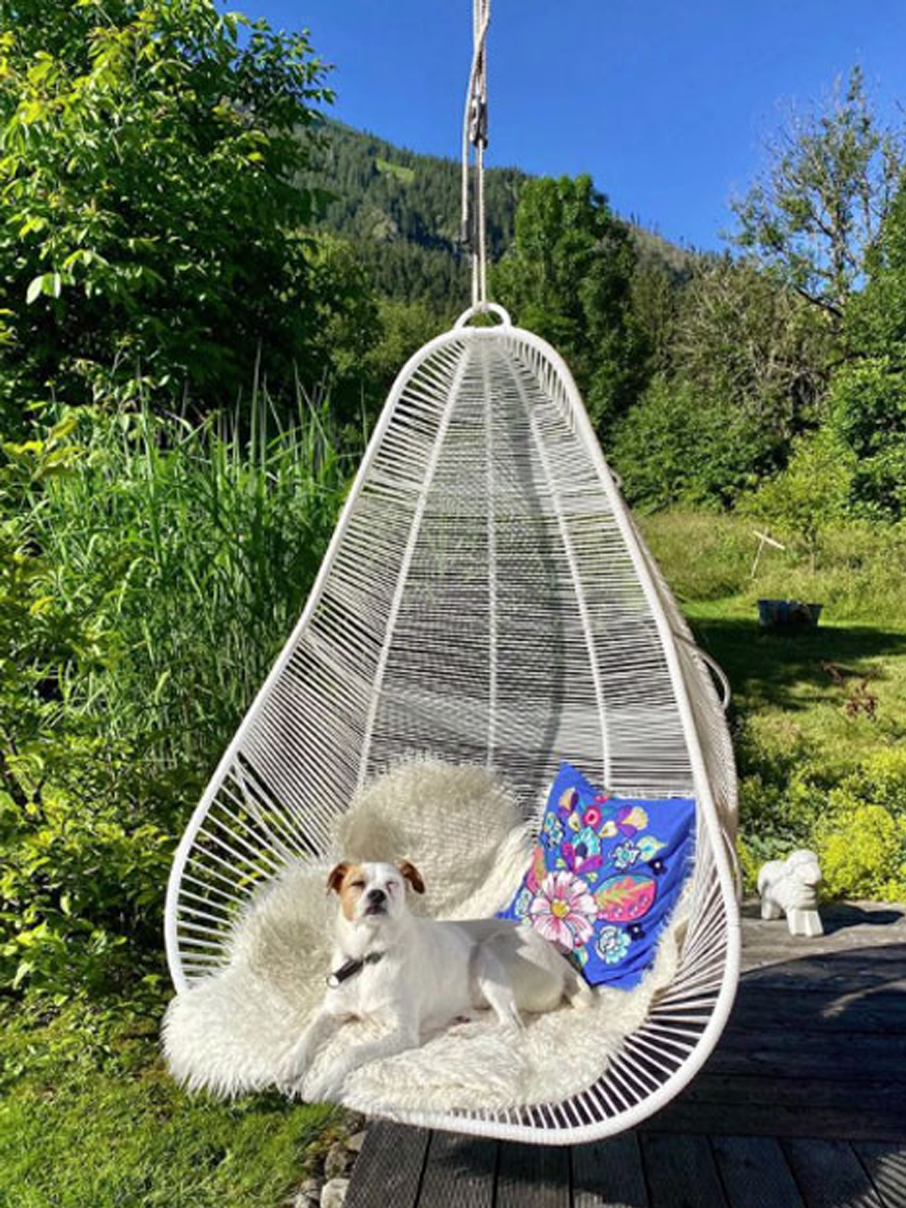 Haengesessel-weiss-2