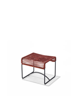 Der Acapulco Hocker mit Lederbezug